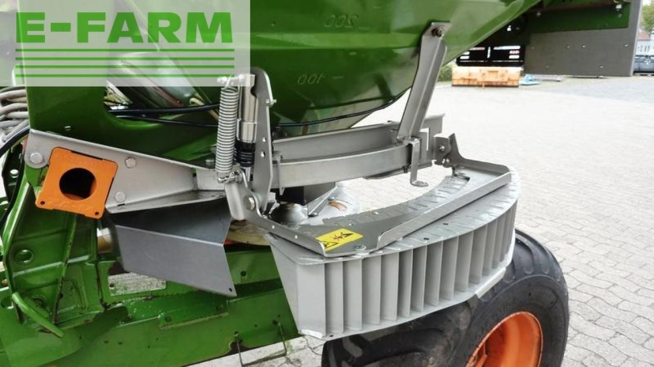 Distributeur d'engrais Amazone za-m maxtronic 3000 mit fahrgestell fr 2000: photos 10