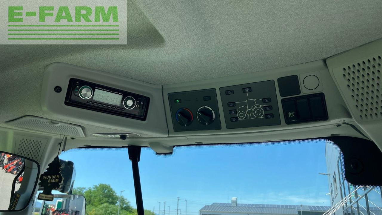 Tracteur agricole CLAAS ARION 530: photos 23