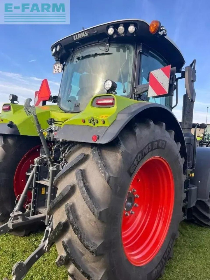 Tracteur agricole CLAAS: photos 22