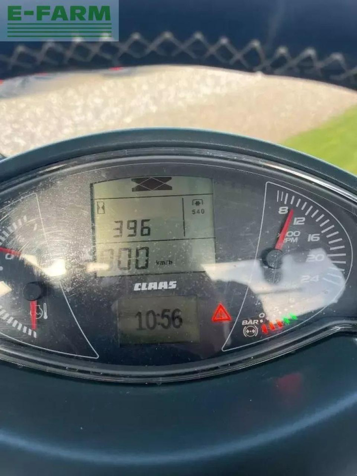Tracteur agricole CLAAS: photos 6