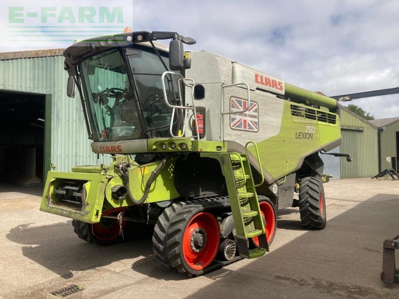 CLAAS LEXION 750 TT - Moissonneuse-batteuse: photos 2 CLAAS LEXION 750 TT - Moissonneuse-batteuse: photos 2