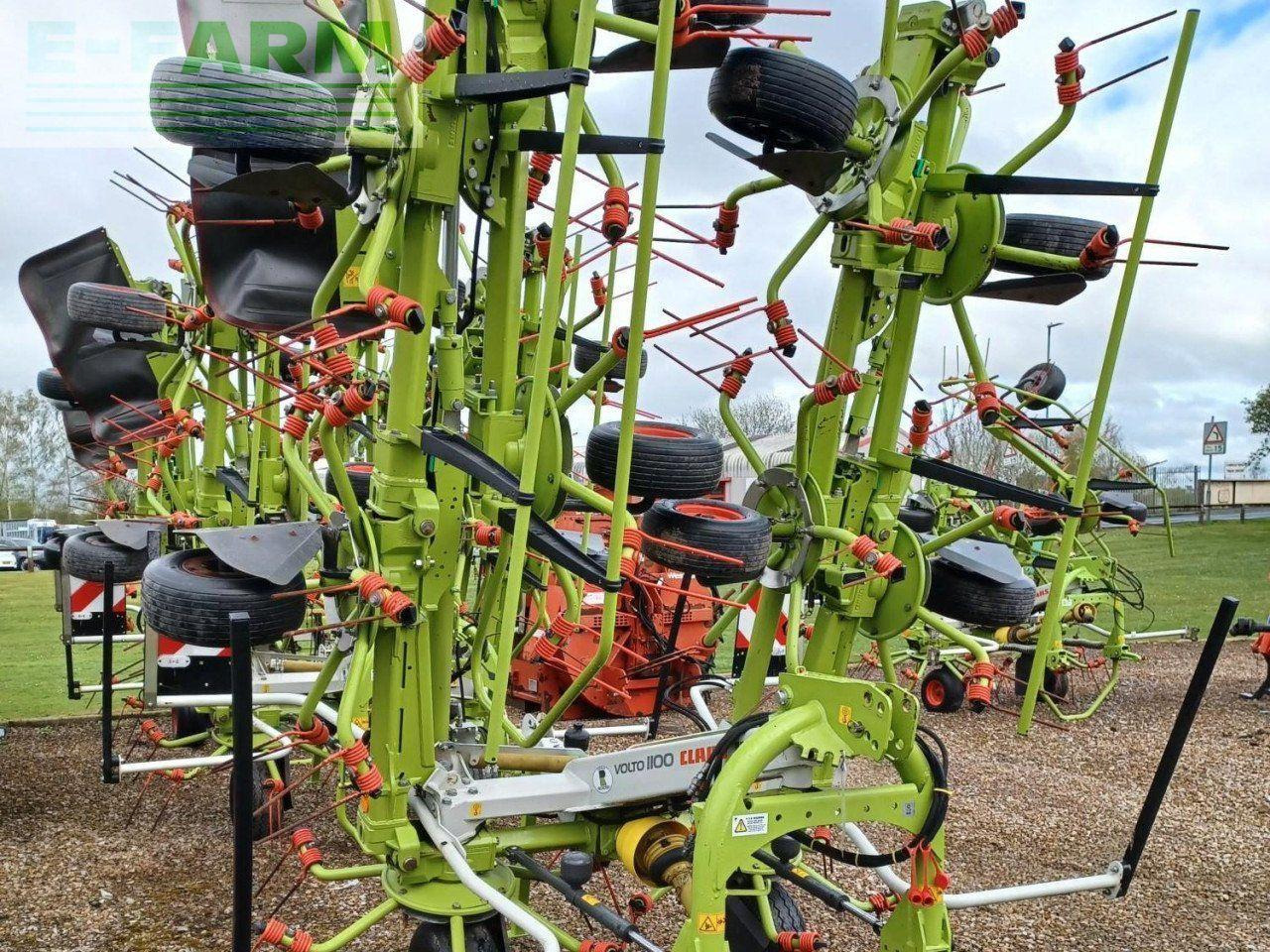 CLAAS VOLTO 1100 - Faneuse: photos 2 CLAAS VOLTO 1100 - Faneuse: photos 2