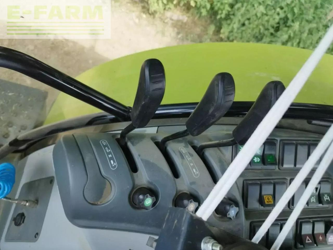 Tracteur agricole CLAAS arion 510: photos 6