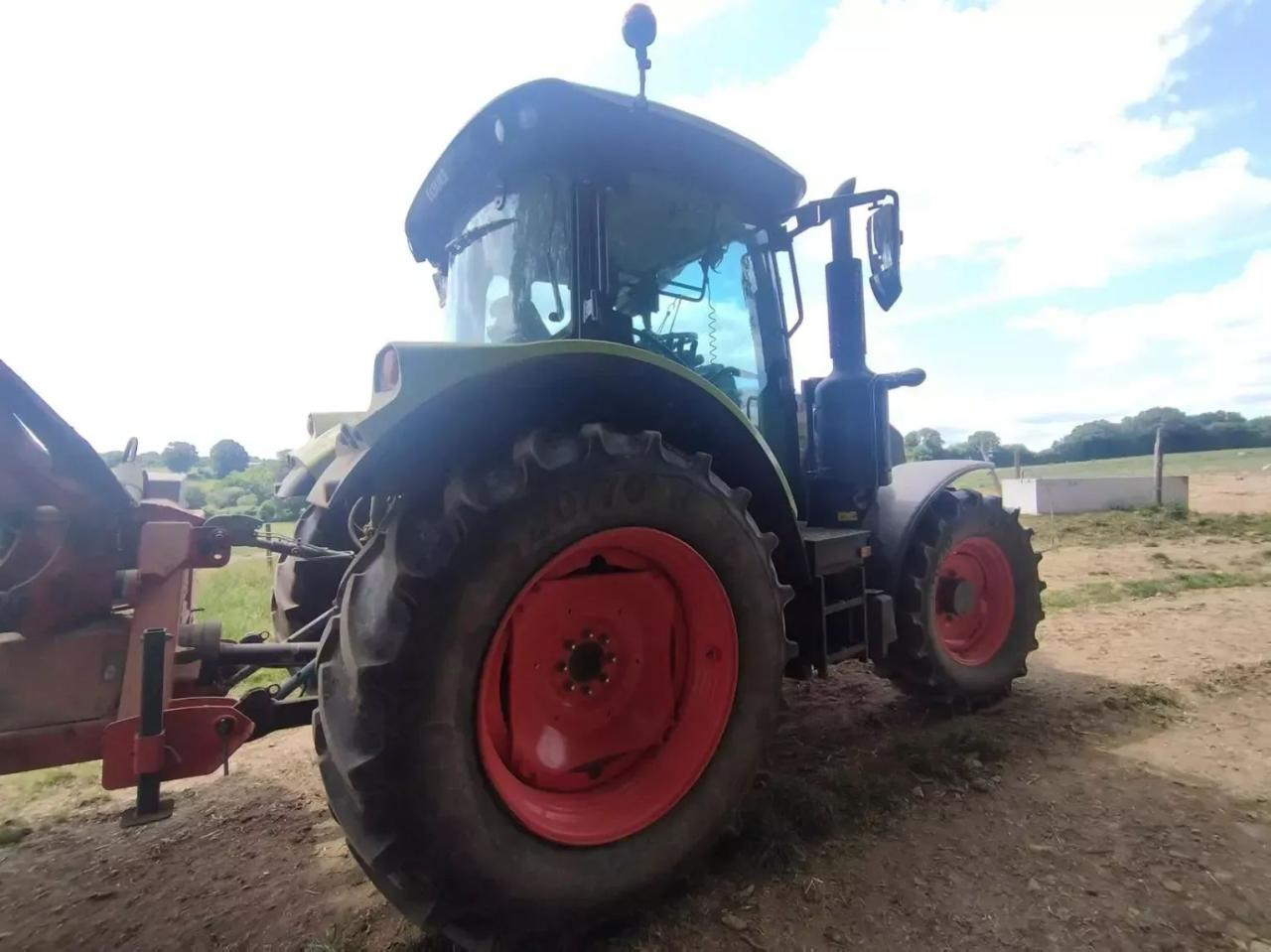 Tracteur agricole CLAAS arion 510: photos 10