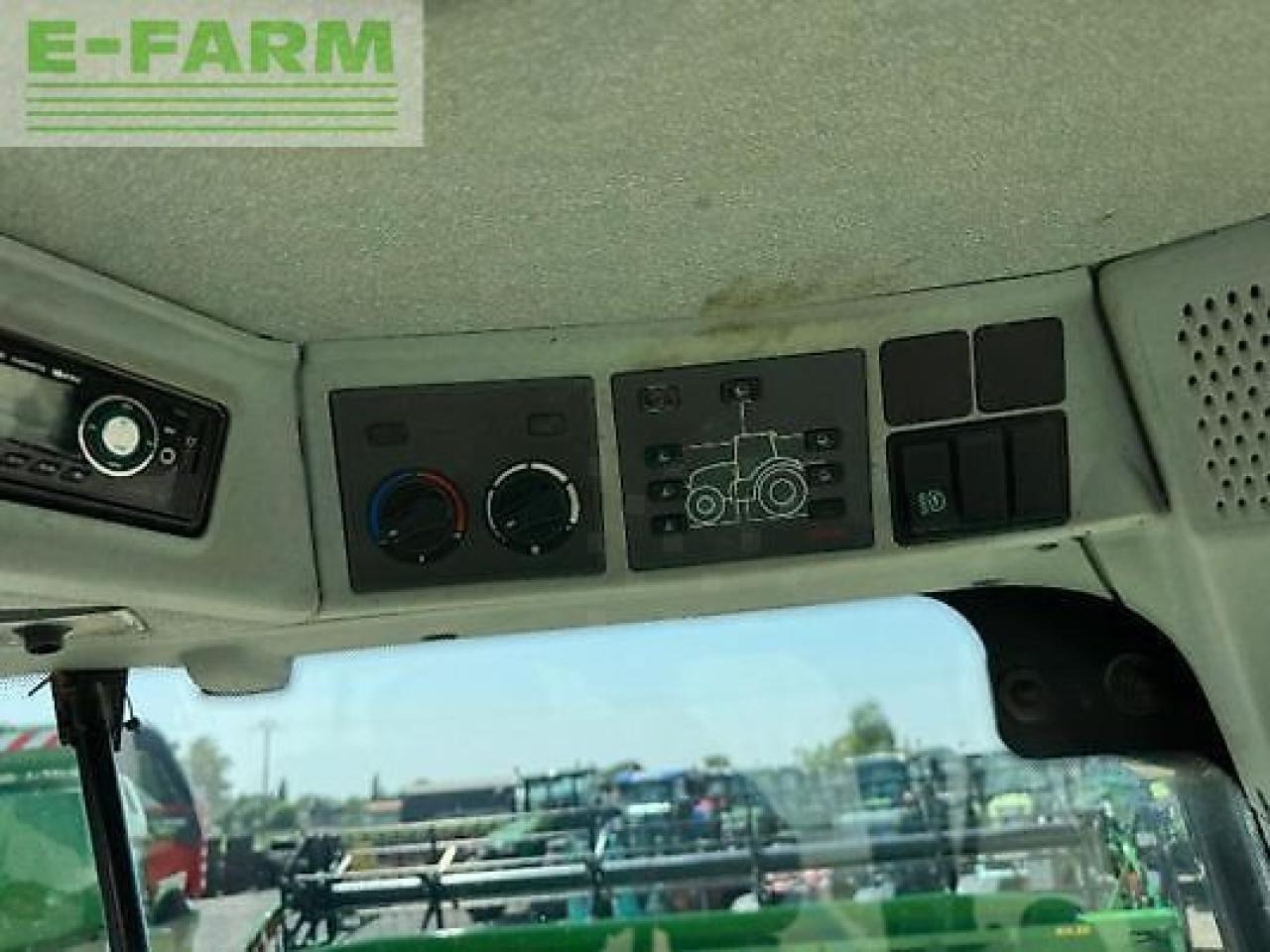 Tracteur agricole CLAAS arion 520: photos 10