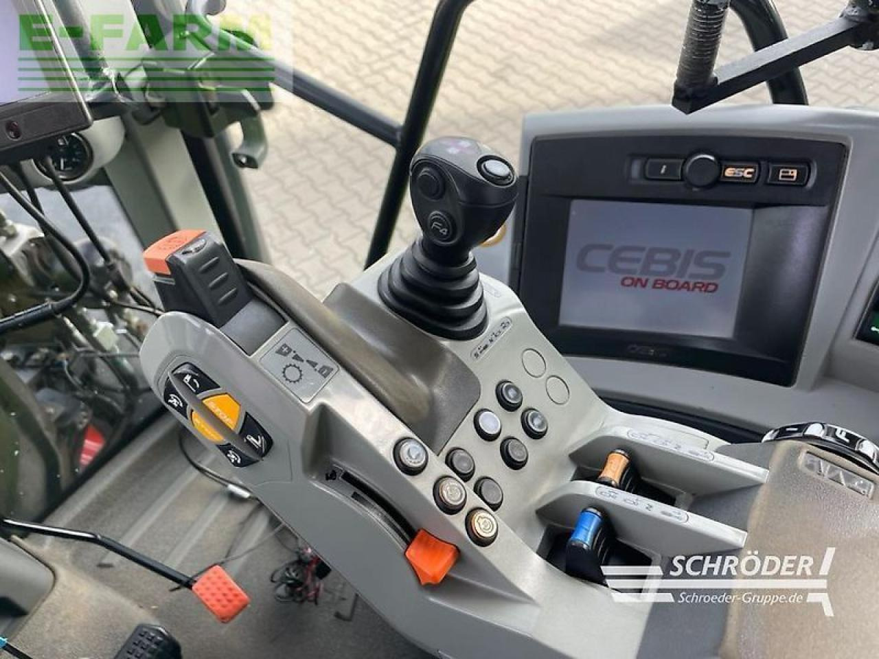 Tracteur agricole CLAAS arion 520 cebis CEBIS: photos 14 Tracteur agricole CLAAS arion 520 cebis CEBIS: photos 14