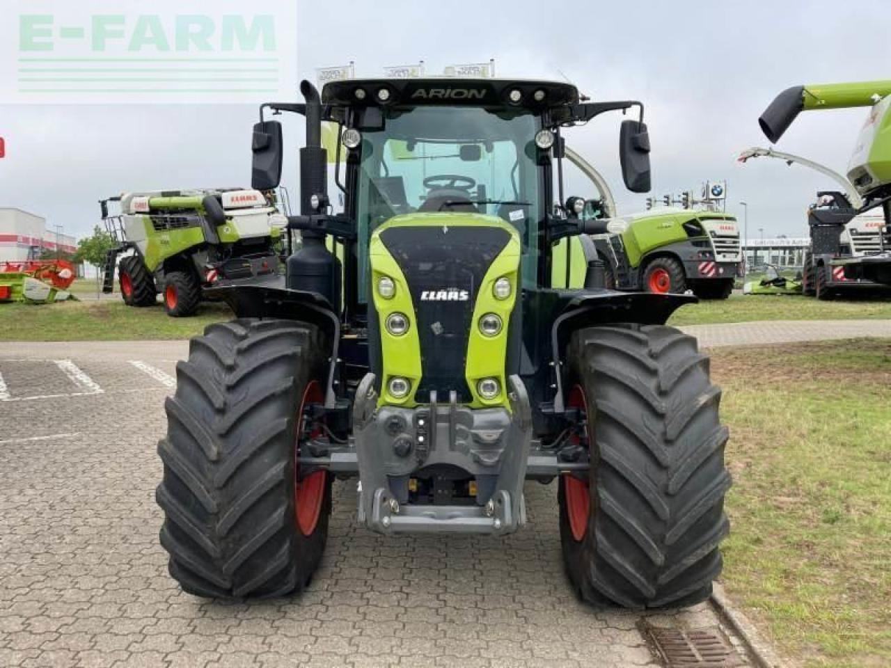 CLAAS arion 660 cmatic cebis CMATIC CEBIS - Tracteur agricole: photos 2 CLAAS arion 660 cmatic cebis CMATIC CEBIS - Tracteur agricole: photos 2