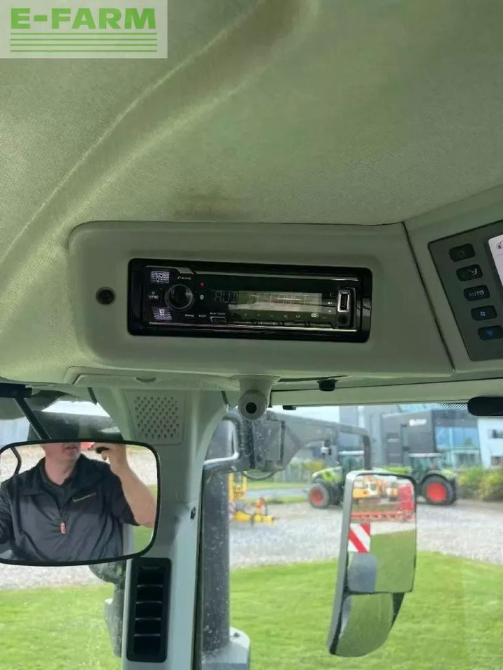 Tracteur agricole CLAAS axio 960: photos 21 Tracteur agricole CLAAS axio 960: photos 21