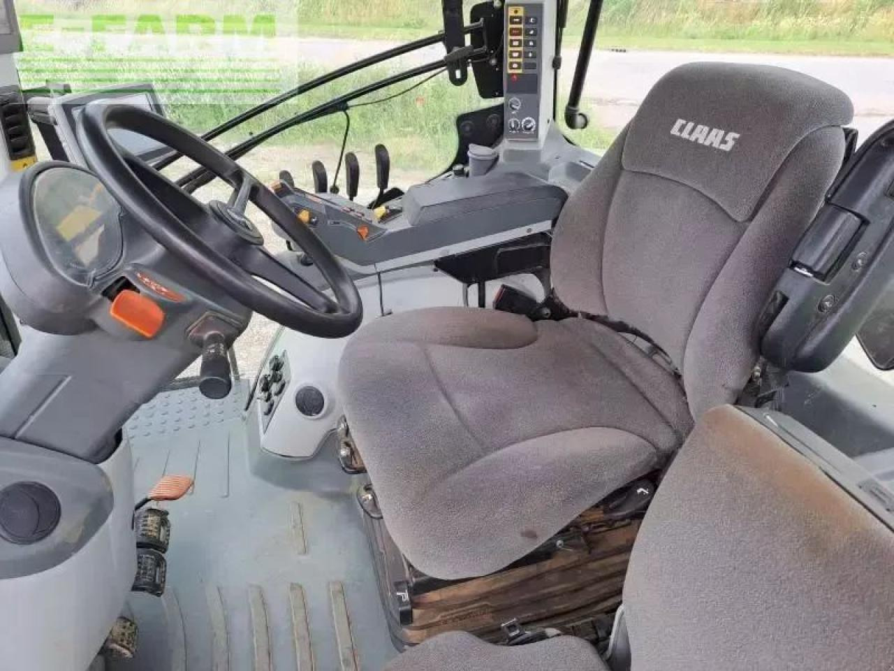 Tracteur agricole CLAAS axion 800: photos 9