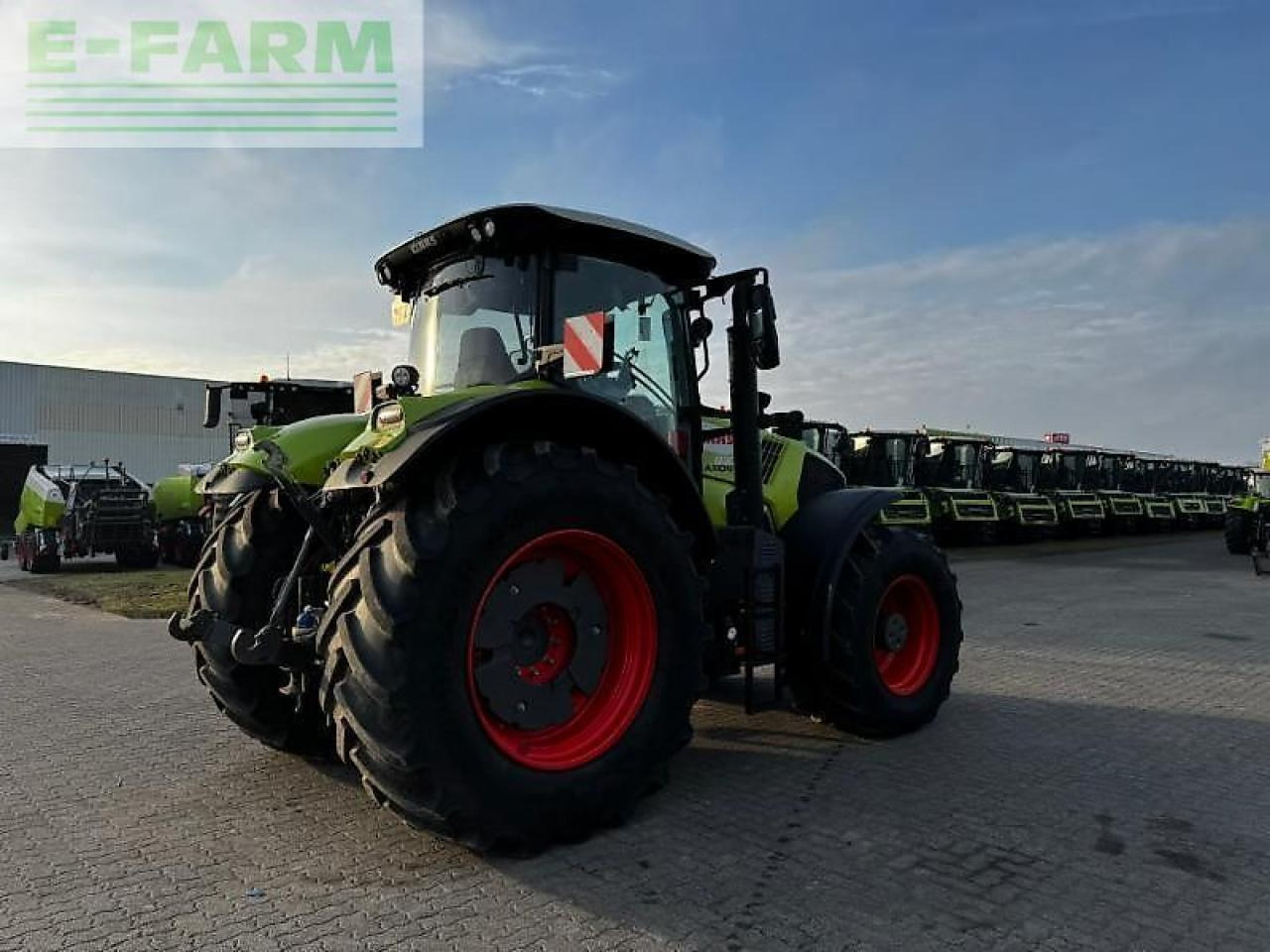 CLAAS axion 830 - Tracteur agricole: photos 5 CLAAS axion 830 - Tracteur agricole: photos 5