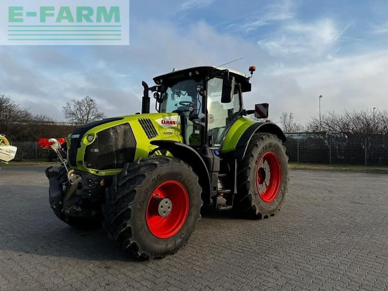 CLAAS axion 830 - Tracteur agricole: photos 1 CLAAS axion 830 - Tracteur agricole: photos 1