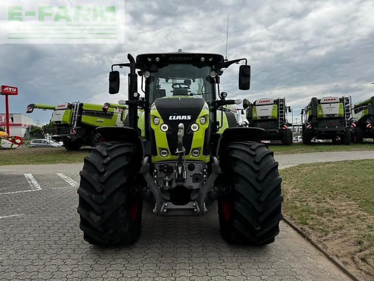 Tracteur agricole CLAAS axion 870: photos 9 Tracteur agricole CLAAS axion 870: photos 9