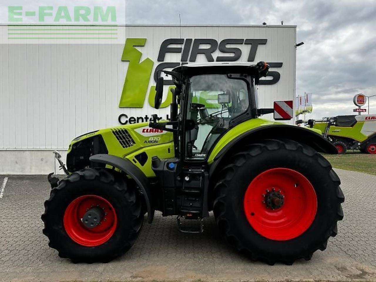 CLAAS axion 870 - Tracteur agricole: photos 2 CLAAS axion 870 - Tracteur agricole: photos 2