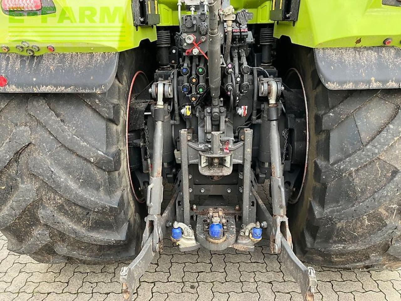 Tracteur agricole CLAAS axion 950 cmatic ctic: photos 6
