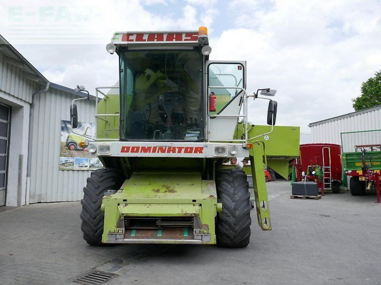 CLAAS dominator 98 sl - sofort verfügbar! - Moissonneuse-batteuse: photos 2 CLAAS dominator 98 sl - sofort verfügbar! - Moissonneuse-batteuse: photos 2