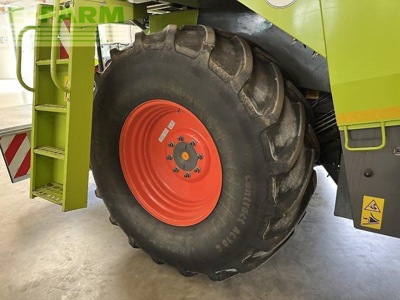 CLAAS lexion 430 preis reduziert !!! - Moissonneuse-batteuse: photos 2 CLAAS lexion 430 preis reduziert !!! - Moissonneuse-batteuse: photos 2