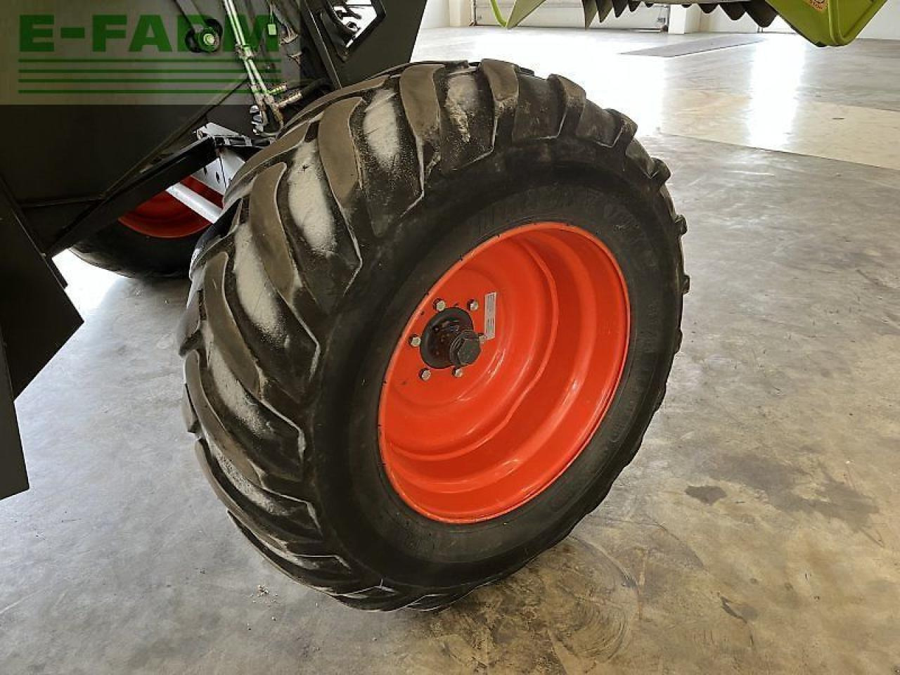 CLAAS lexion 430 preis reduziert !!! - Moissonneuse-batteuse: photos 3 CLAAS lexion 430 preis reduziert !!! - Moissonneuse-batteuse: photos 3