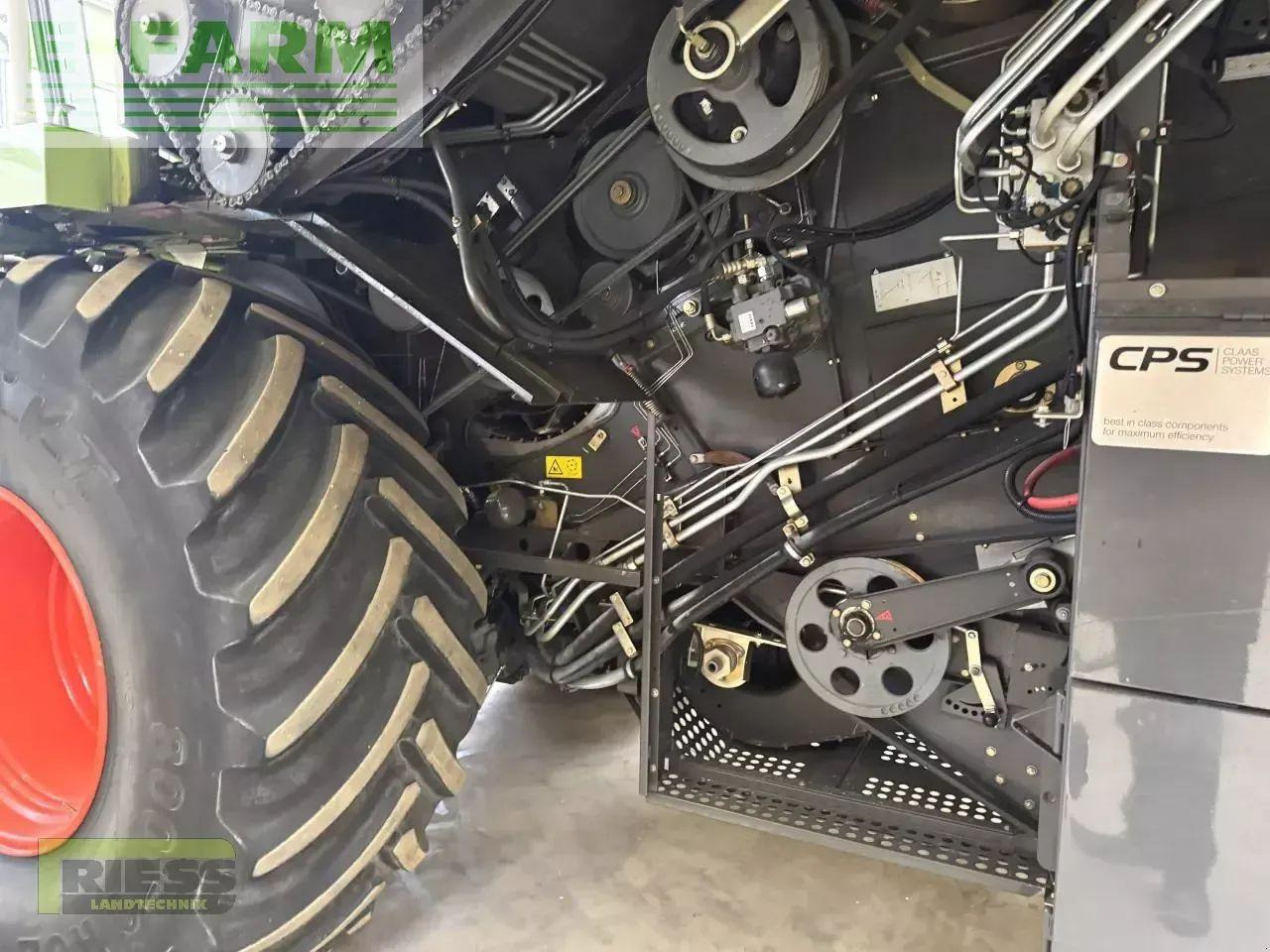 Moissonneuse-batteuse CLAAS lexion 630 montana t4: photos 18