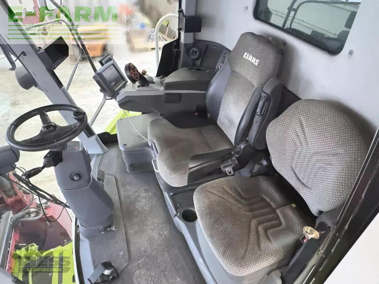 CLAAS lexion 630 montana t4 - Moissonneuse-batteuse: photos 4 CLAAS lexion 630 montana t4 - Moissonneuse-batteuse: photos 4