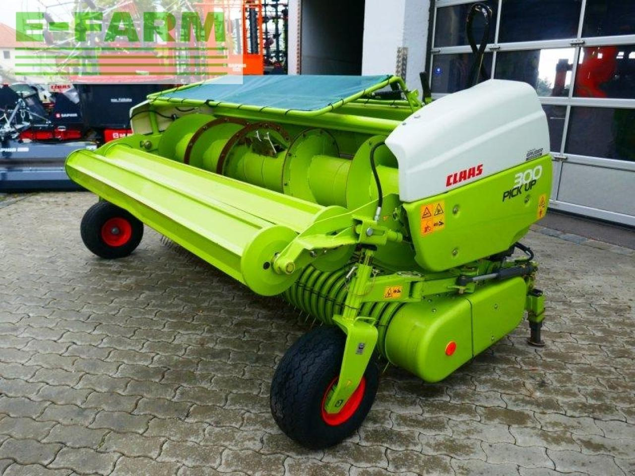 CLAAS pu 300 hd - Accessoire aux ensileuses: photos 1 CLAAS pu 300 hd - Accessoire aux ensileuses: photos 1