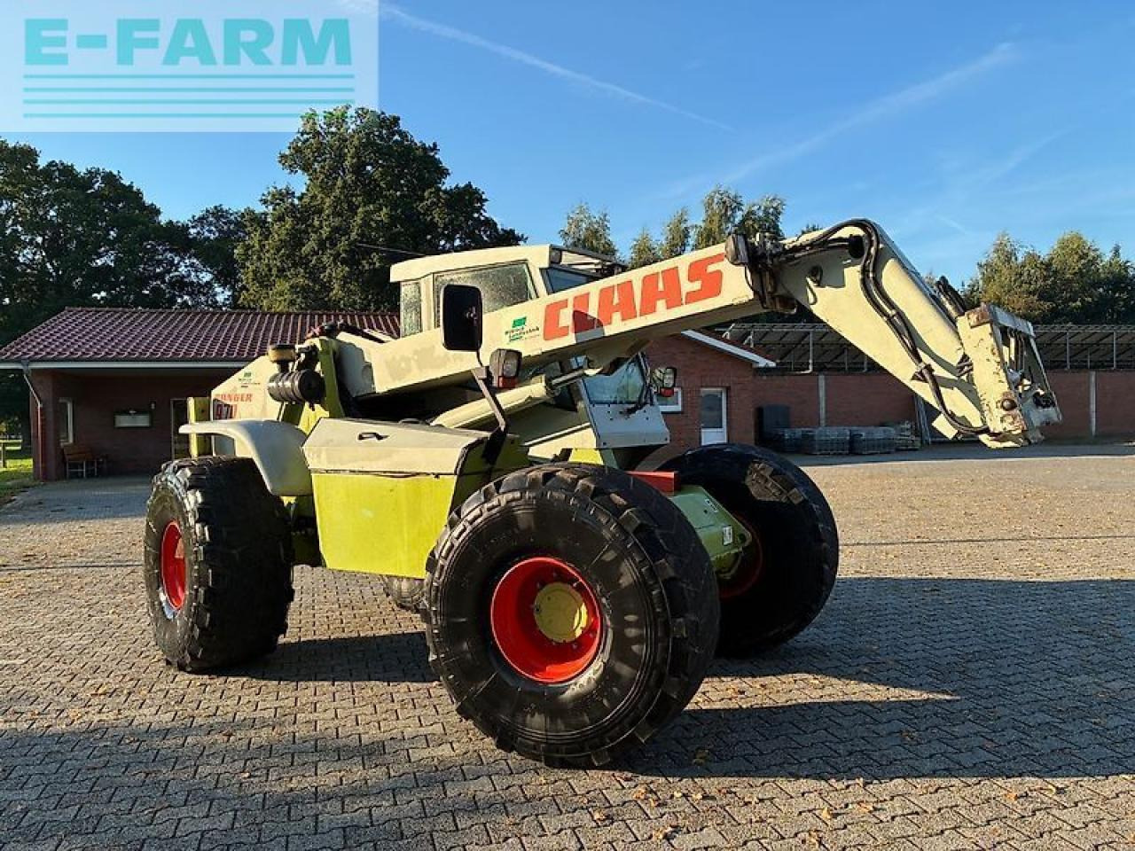 CLAAS ranger 970 - Chariot télescopique: photos 1 CLAAS ranger 970 - Chariot télescopique: photos 1