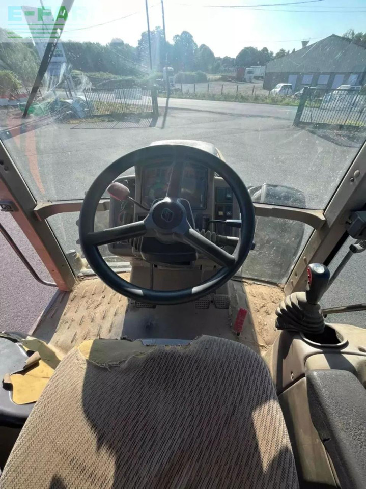 CLAAS tracteur agricole ares 656 rz claas RZ - Tracteur agricole: photos 2 CLAAS tracteur agricole ares 656 rz claas RZ - Tracteur agricole: photos 2