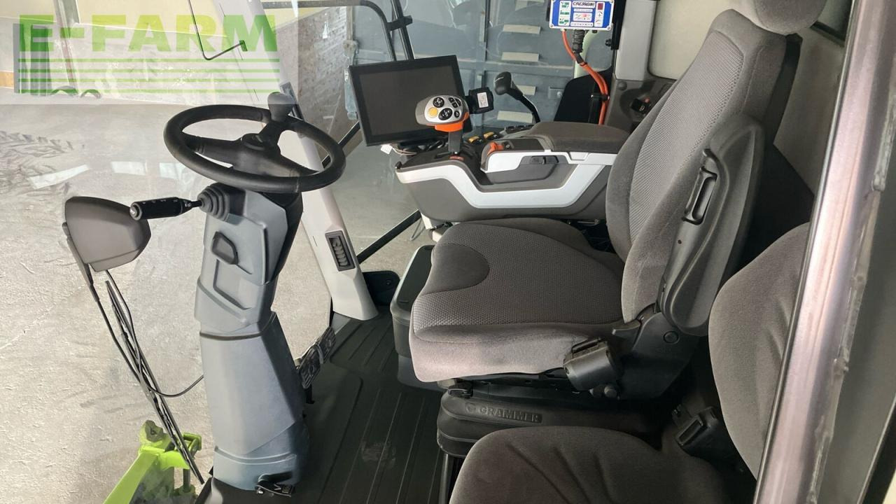 CLAAS tucano 560 montana - Moissonneuse-batteuse: photos 2 CLAAS tucano 560 montana - Moissonneuse-batteuse: photos 2