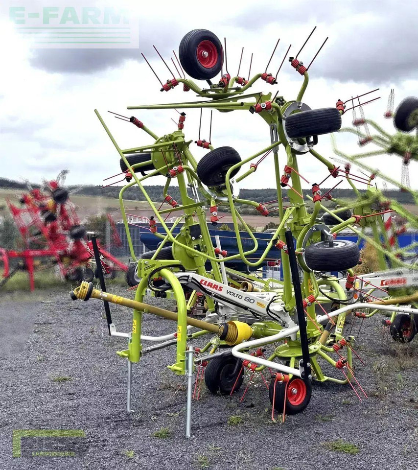 CLAAS volto 80 - Faneuse: photos 1 CLAAS volto 80 - Faneuse: photos 1