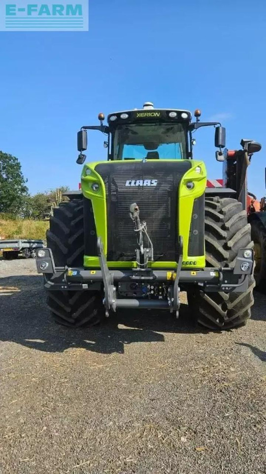 CLAAS xerion 5000 vc - Tracteur agricole: photos 2 CLAAS xerion 5000 vc - Tracteur agricole: photos 2