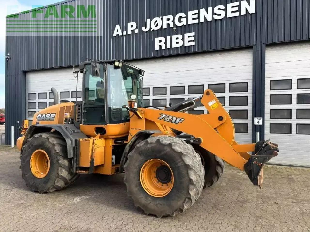 Case-IH 721 f 721 f - Mini pelle: photos 2 Case-IH 721 f 721 f - Mini pelle: photos 2