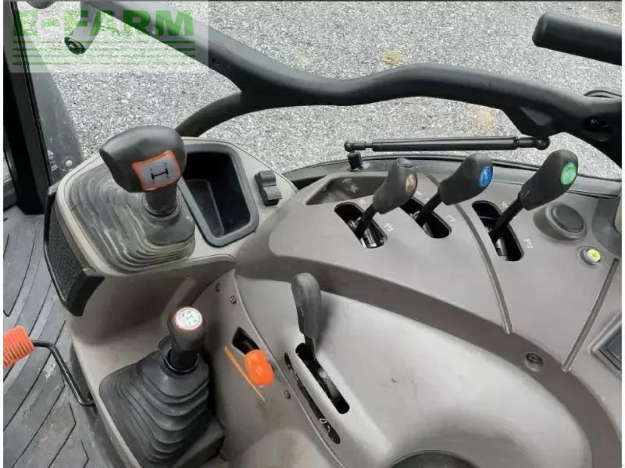 Case-IH farmall 75c - Tracteur agricole: photos 5 Case-IH farmall 75c - Tracteur agricole: photos 5