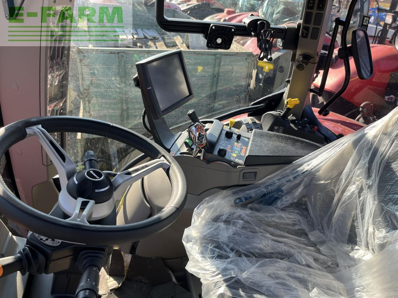 Case-IH maxxum mc 125 MC - Tracteur agricole: photos 4 Case-IH maxxum mc 125 MC - Tracteur agricole: photos 4