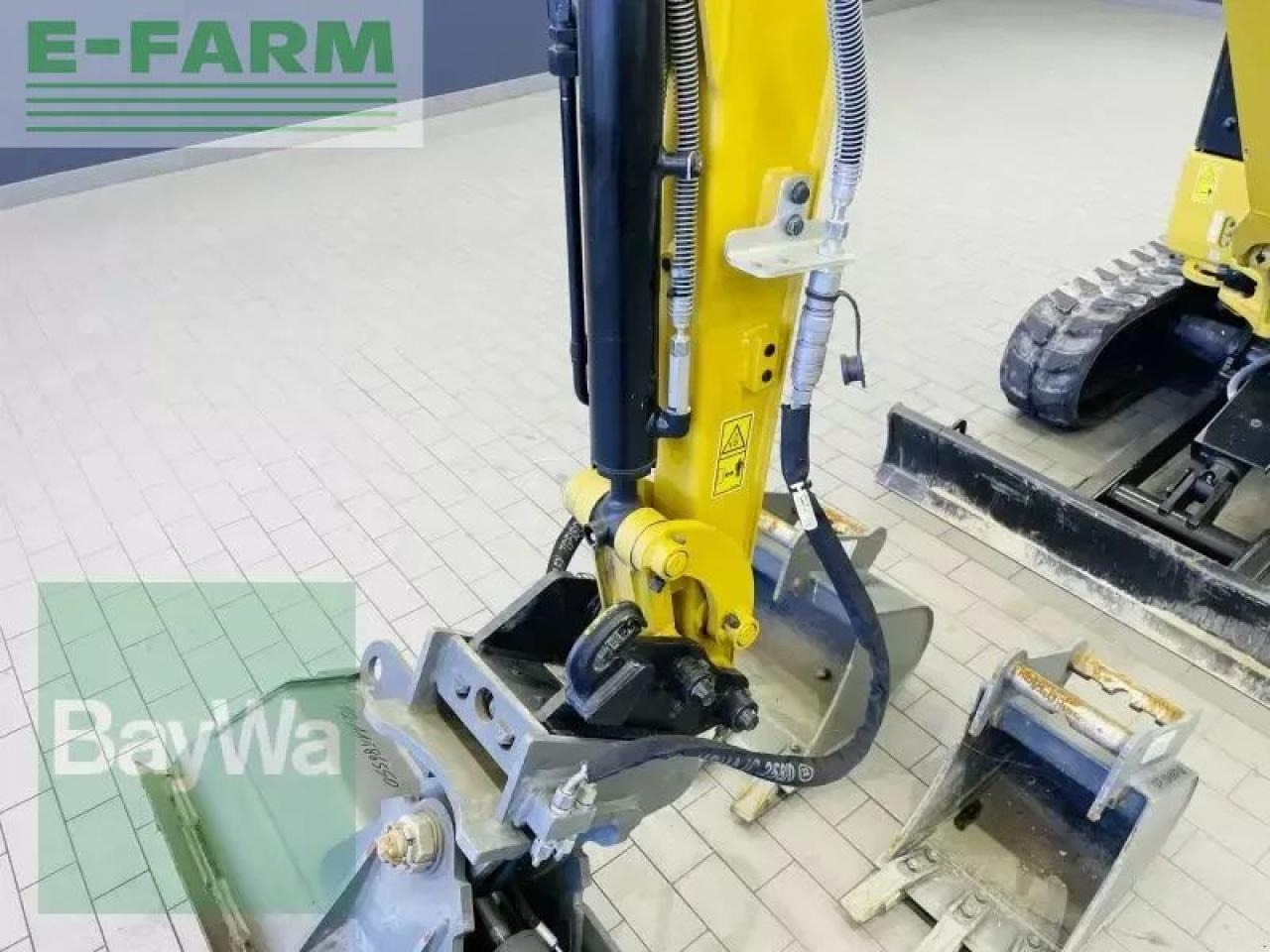 Mini pelle Caterpillar 301.8-05a: photos 15