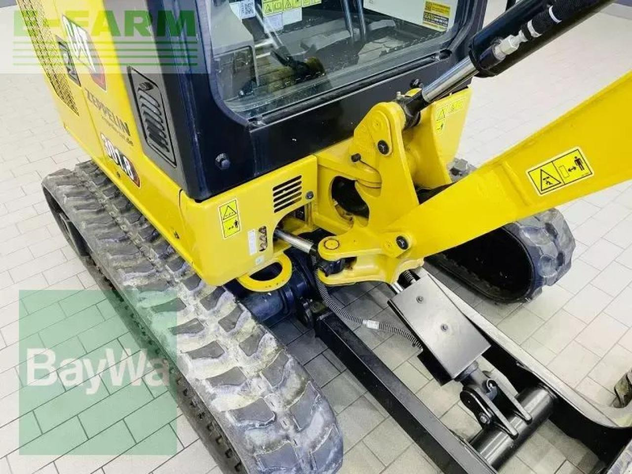 Mini pelle Caterpillar 301.8-05a: photos 10