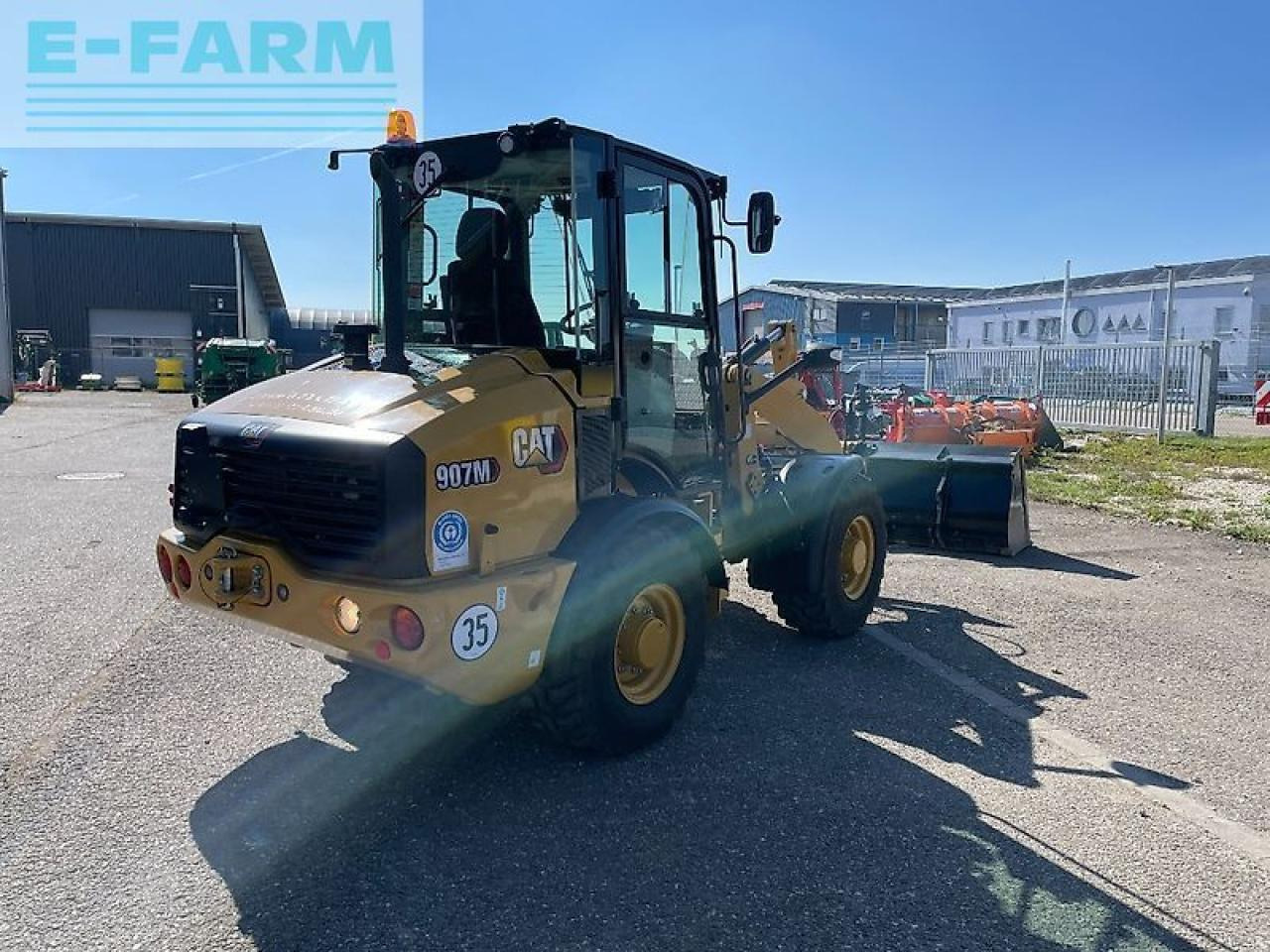 Caterpillar 907m - Mini pelle: photos 4 Caterpillar 907m - Mini pelle: photos 4