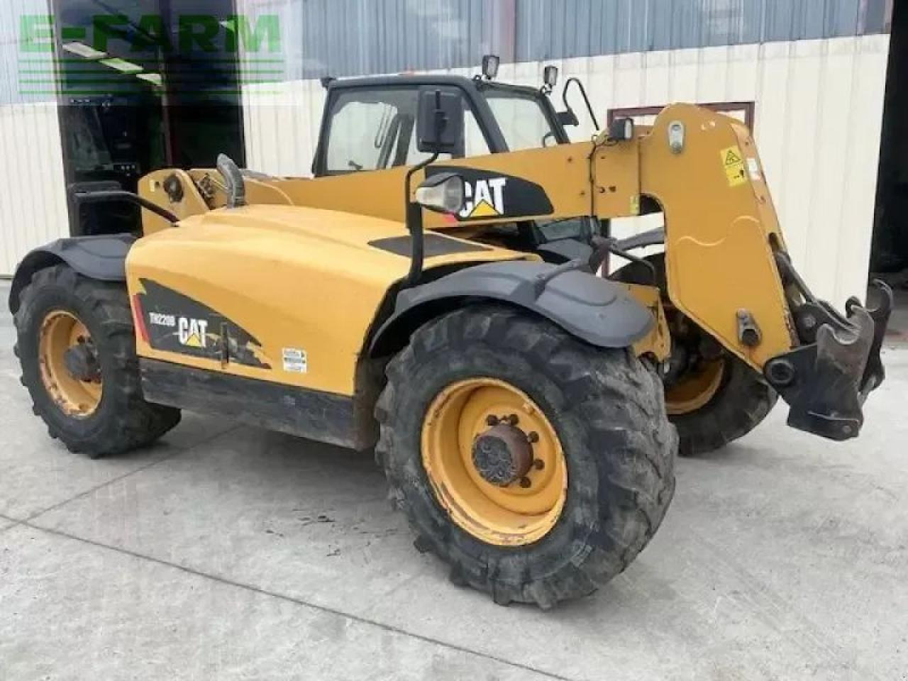 Caterpillar th220bma2 - Chariot télescopique: photos 1 Caterpillar th220bma2 - Chariot télescopique: photos 1