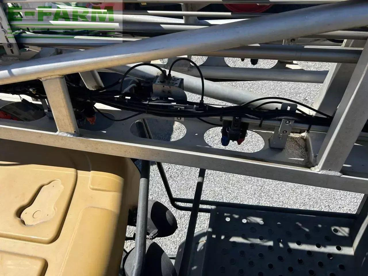 Challenger rg655 - Pulvérisateur traîné: photos 4 Challenger rg655 - Pulvérisateur traîné: photos 4