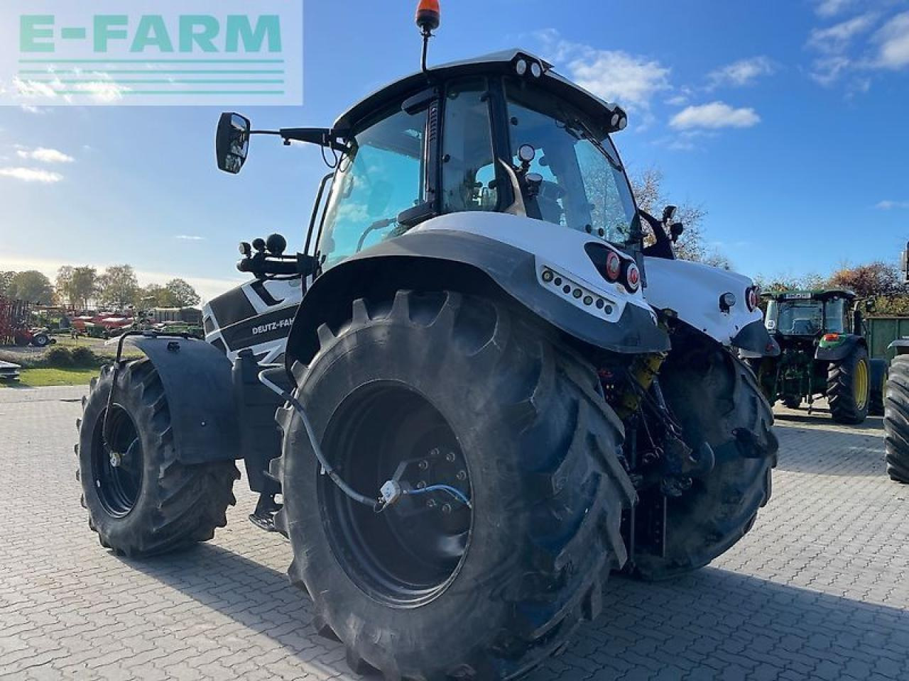 Deutz-Fahr 6215 agrotron ttv - Tracteur agricole: photos 3 Deutz-Fahr 6215 agrotron ttv - Tracteur agricole: photos 3