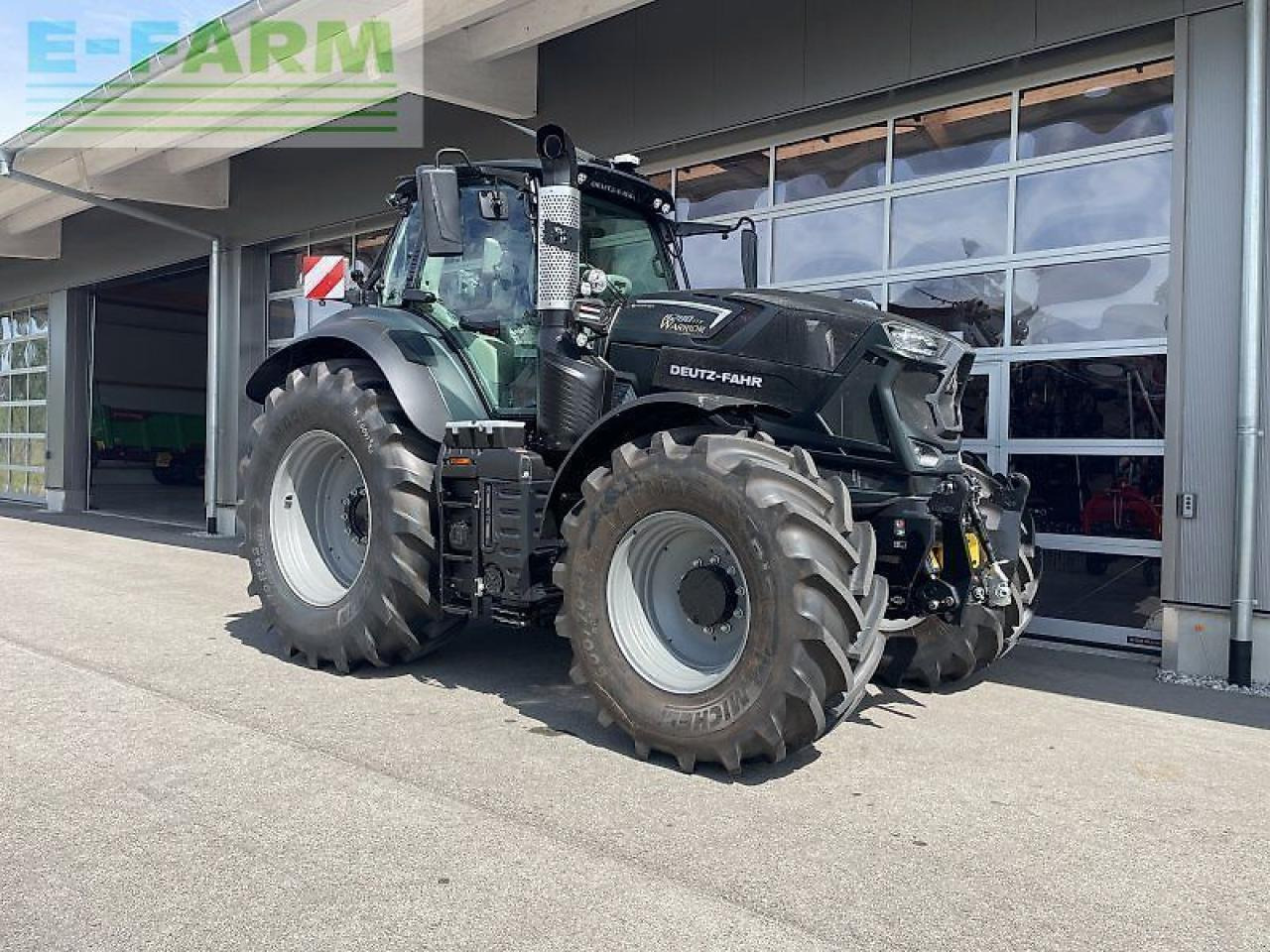 Deutz-Fahr 8280 agrotron ttv warrior - Tracteur agricole: photos 1 Deutz-Fahr 8280 agrotron ttv warrior - Tracteur agricole: photos 1