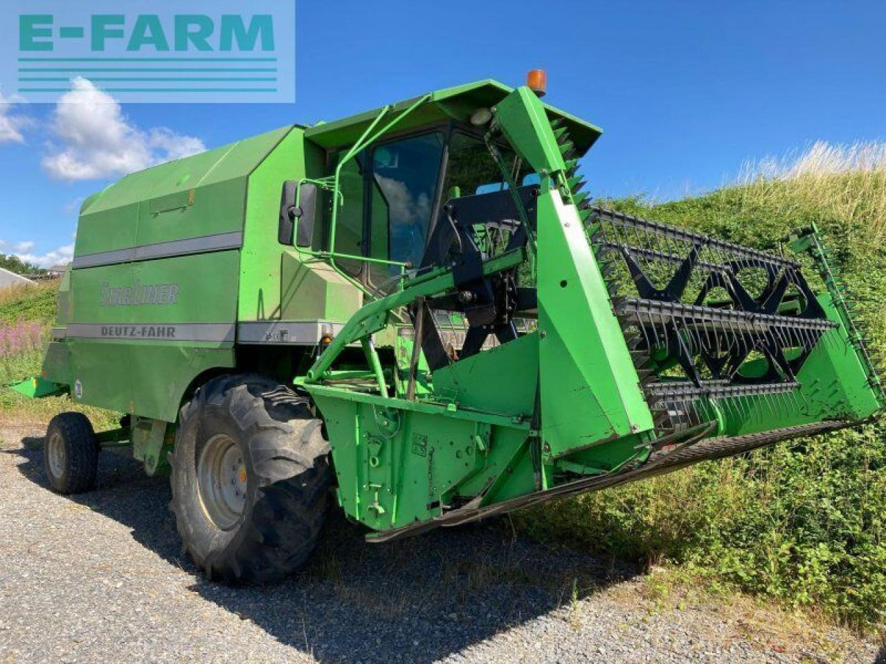 Deutz-Fahr starliner 4045 h - Moissonneuse-batteuse: photos 1 Deutz-Fahr starliner 4045 h - Moissonneuse-batteuse: photos 1