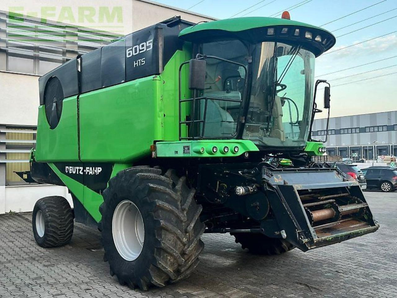 Deutz-Fahr topliner 6095 hts - Moissonneuse-batteuse: photos 3 Deutz-Fahr topliner 6095 hts - Moissonneuse-batteuse: photos 3