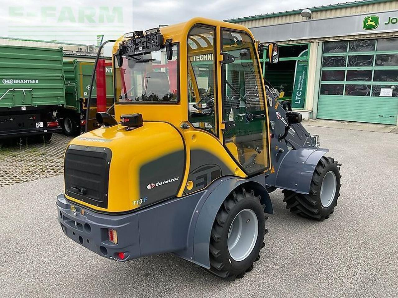 Eurotrac t 13-cf - Mini pelle: photos 3 Eurotrac t 13-cf - Mini pelle: photos 3