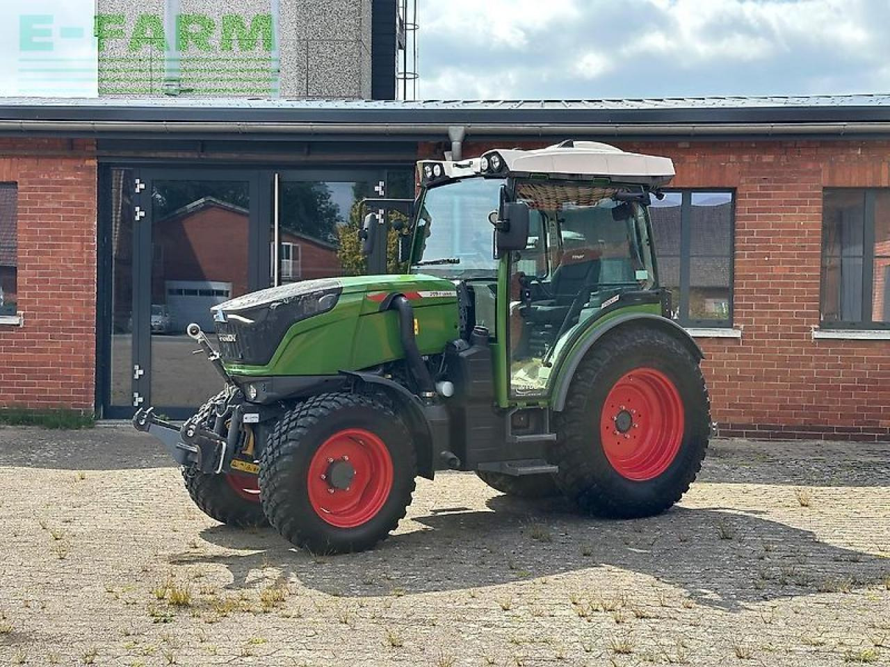 Fendt 209 f vario profi plus setting2 F - Tracteur agricole: photos 2 Fendt 209 f vario profi plus setting2 F - Tracteur agricole: photos 2