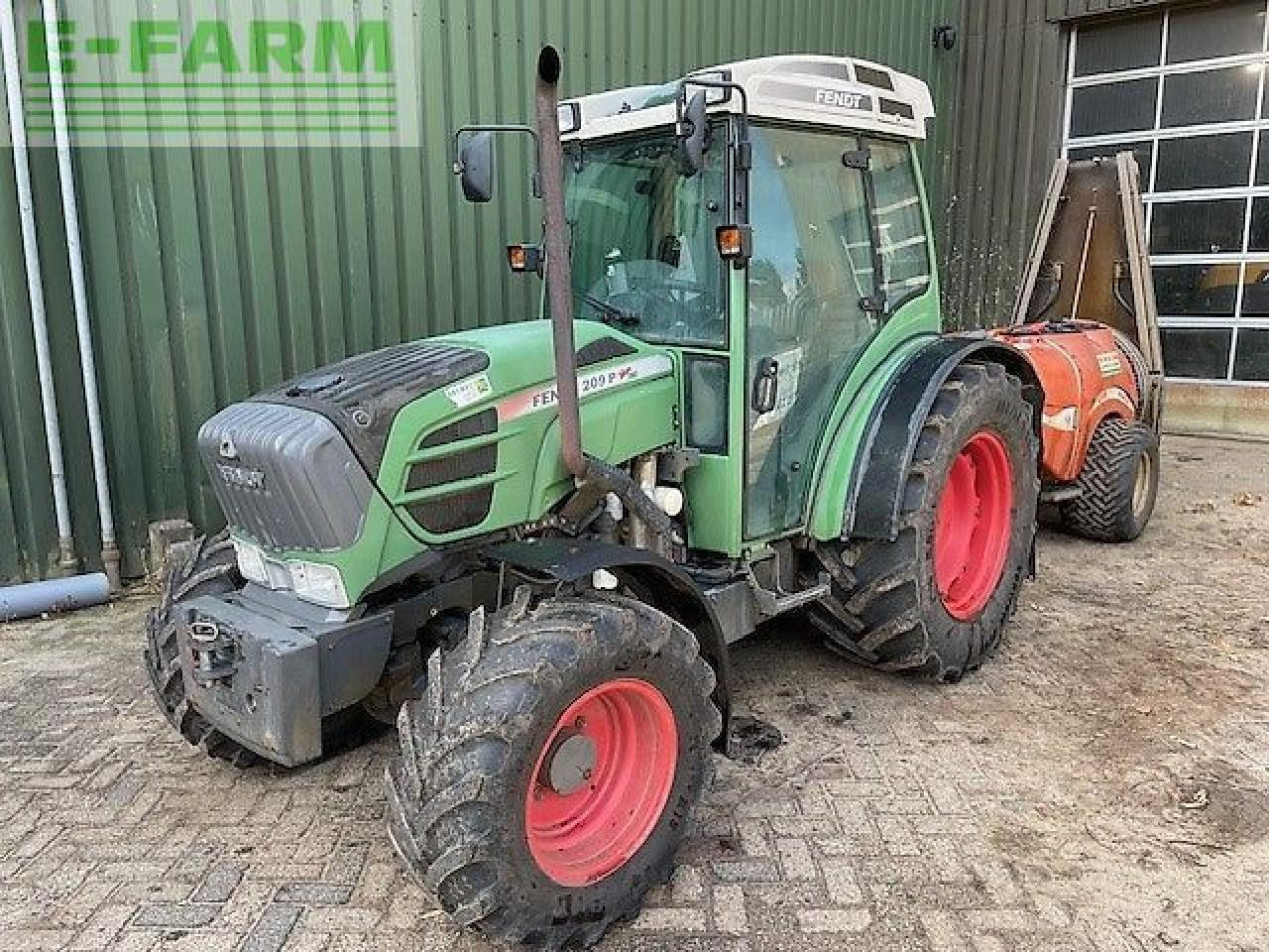 Fendt 209p vario P - Tracteur agricole: photos 1 Fendt 209p vario P - Tracteur agricole: photos 1