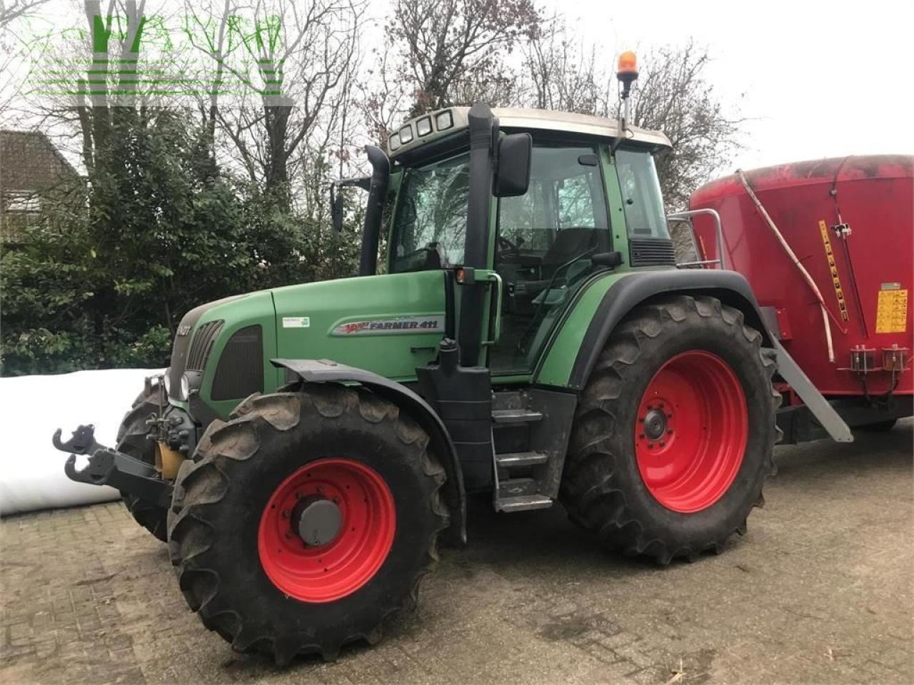 Fendt 411 com2 - Tracteur agricole: photos 1 Fendt 411 com2 - Tracteur agricole: photos 1