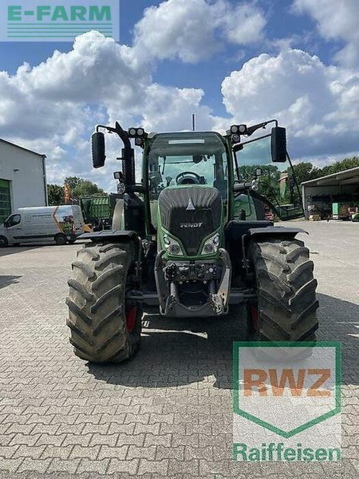 Fendt 718 profi-plus - Tracteur agricole: photos 3 Fendt 718 profi-plus - Tracteur agricole: photos 3
