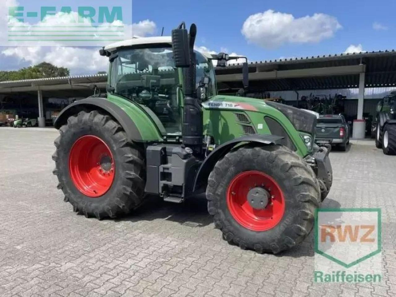 Fendt 718 profi-plus s 4 vario ProfiPlus - Tracteur agricole: photos 4 Fendt 718 profi-plus s 4 vario ProfiPlus - Tracteur agricole: photos 4
