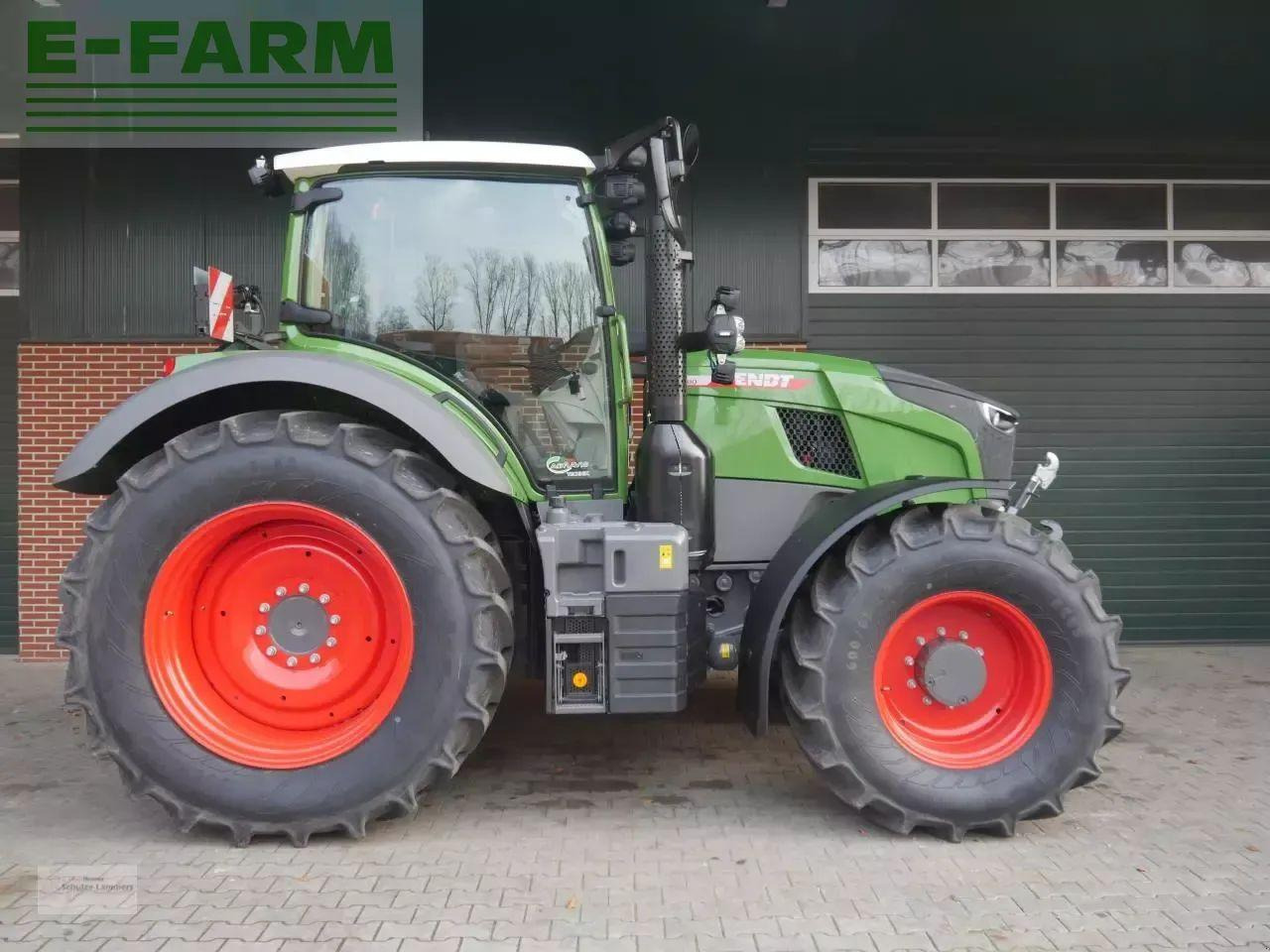 Fendt 720 vario gen 7 profi plus setting2 rtk 726 728 profi+ ProfiPlus - Tracteur agricole: photos 4 Fendt 720 vario gen 7 profi plus setting2 rtk 726 728 profi+ ProfiPlus - Tracteur agricole: photos 4