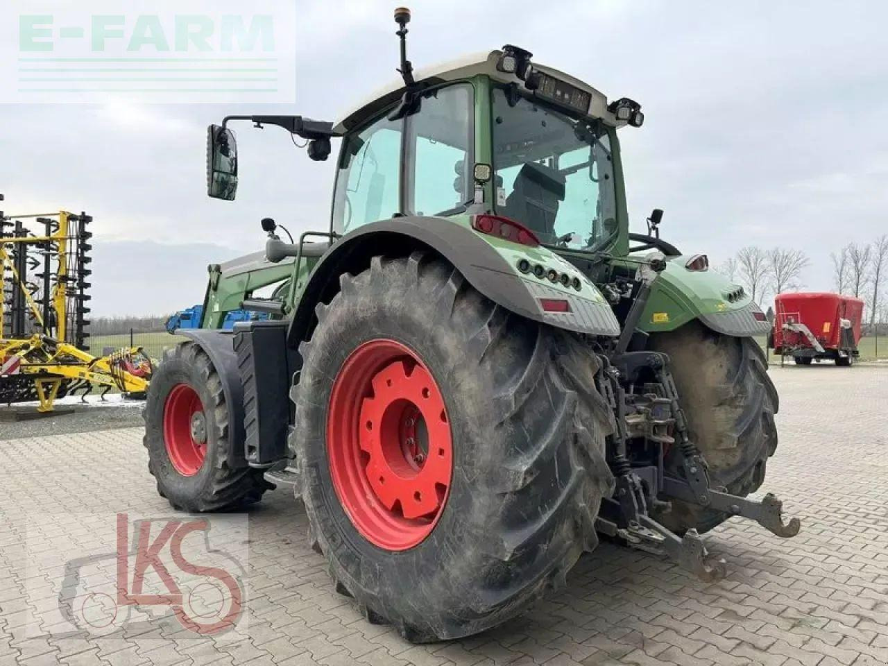 Fendt 724 s4 profi+ - Tracteur agricole: photos 3 Fendt 724 s4 profi+ - Tracteur agricole: photos 3
