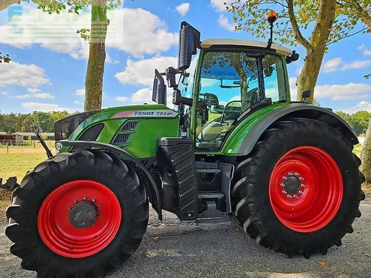 Fendt 724 s4 profi plus (718 720 722 ) - Tracteur agricole: photos 5 Fendt 724 s4 profi plus (718 720 722 ) - Tracteur agricole: photos 5